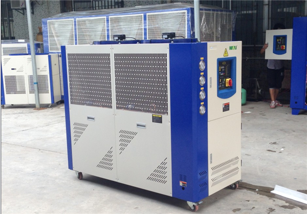 Commercial Air Cooled Water Chiller Unit 37.6 KW for Machinery Industry 0