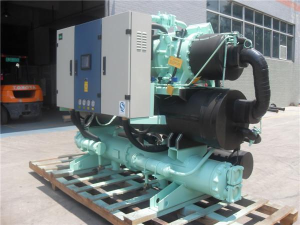 3827KW Double Compressor R407C Industrial Water Chillers For Molding Machines 0