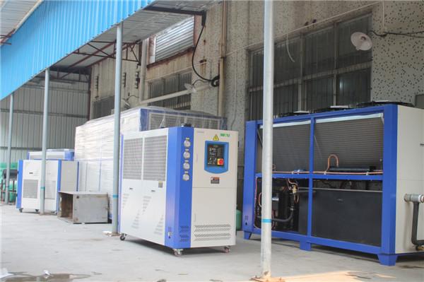 75.2 KW Commercial Water Chiller Machine / Air Cooled Chiller Box 2