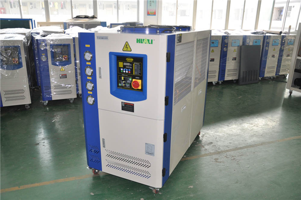 Recirculating Air cooled Industrial Water Chiller Box , Phase Reversion Protection 1