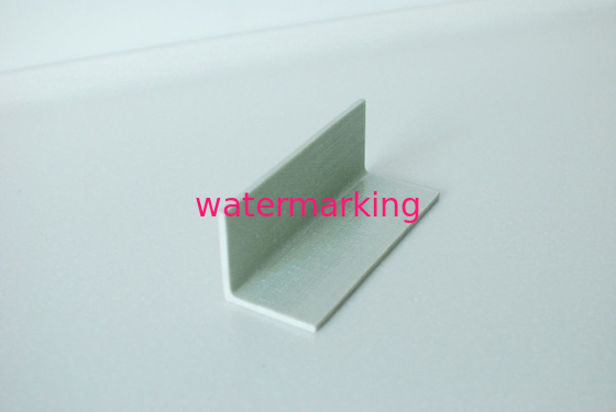 Fiberglass Pultruded FRP Angle with High Strength Smooth Surface ISO9001